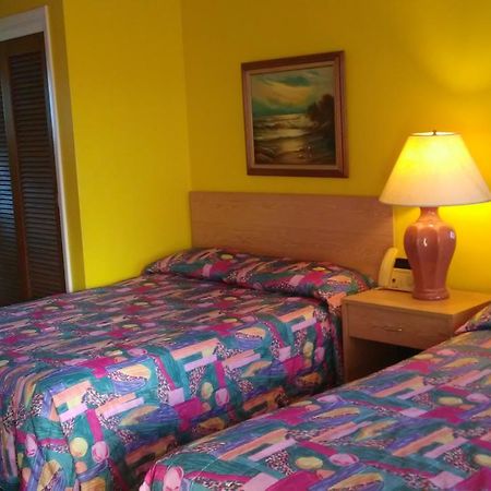 Sea Jay Motel And Marina (Adults Only) St. Pete Beach Dış mekan fotoğraf