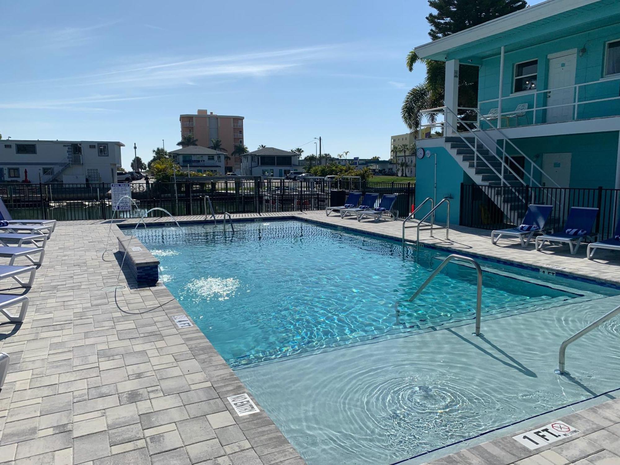 Sea Jay Motel And Marina (Adults Only) St. Pete Beach Dış mekan fotoğraf