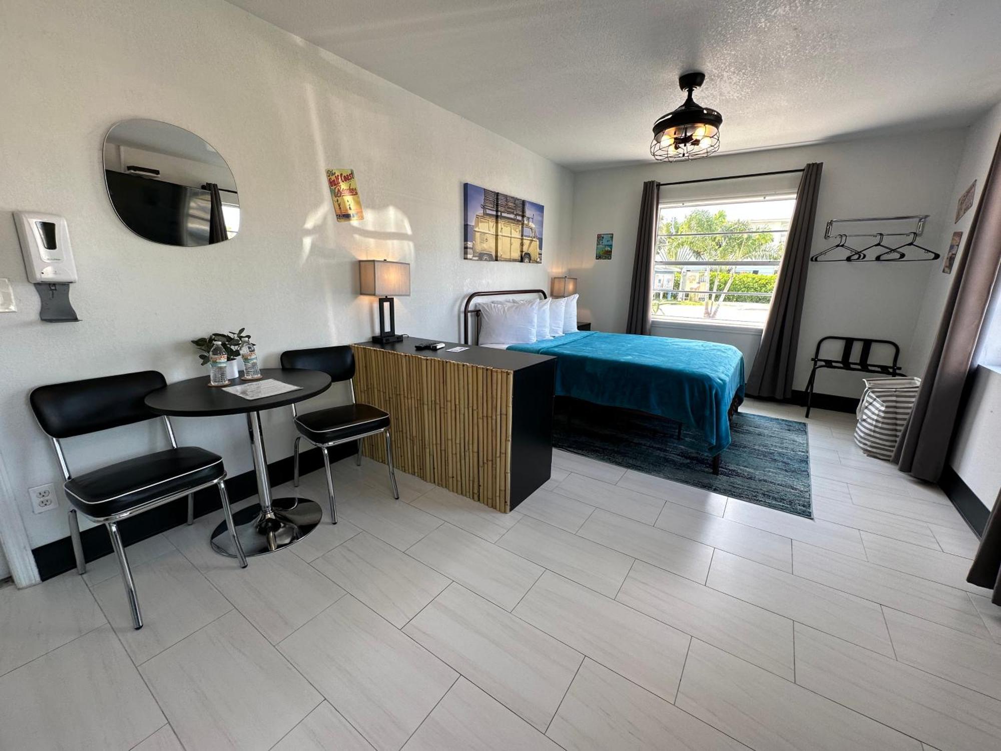 Sea Jay Motel And Marina (Adults Only) St. Pete Beach Dış mekan fotoğraf