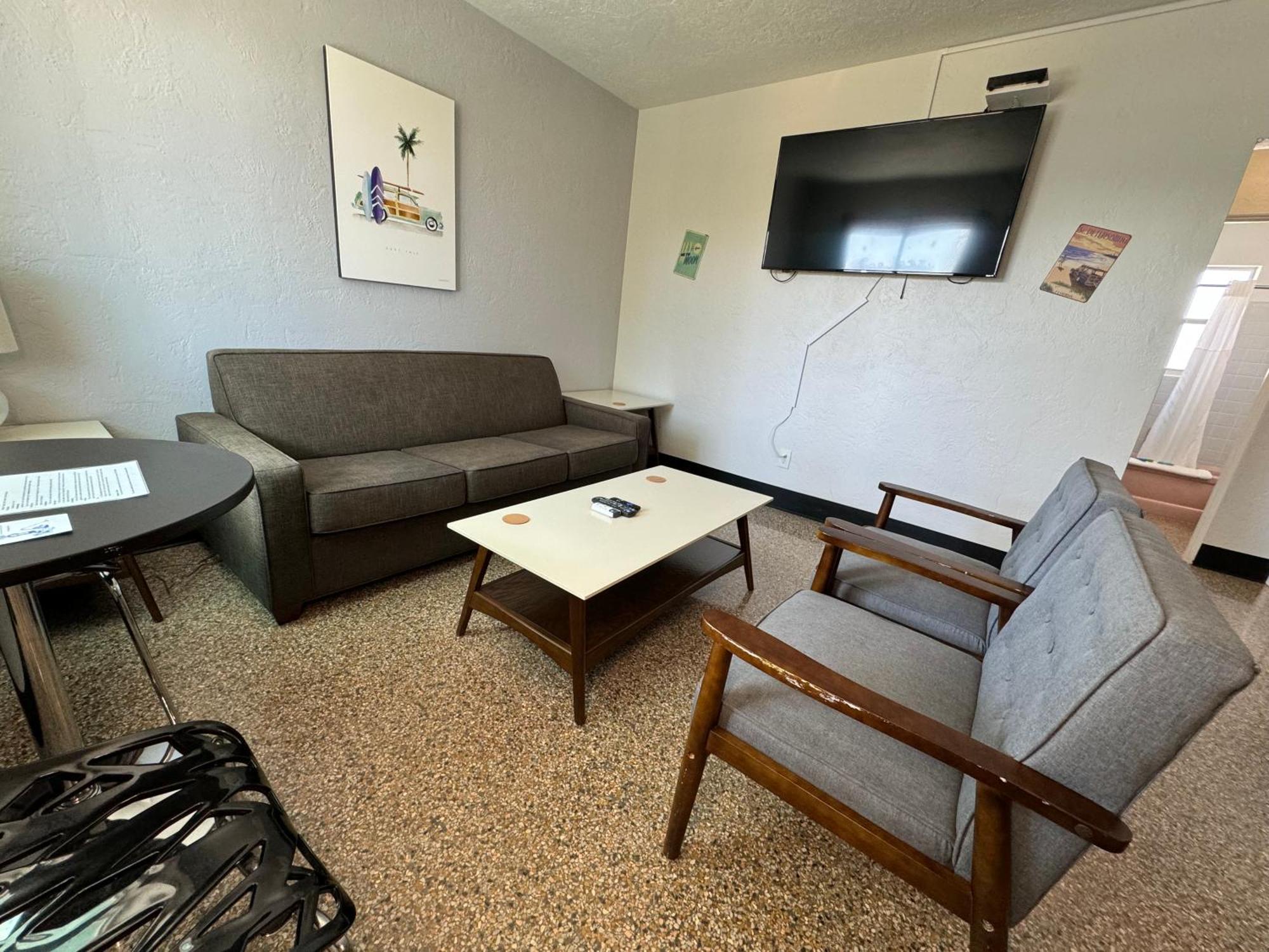 Sea Jay Motel And Marina (Adults Only) St. Pete Beach Dış mekan fotoğraf