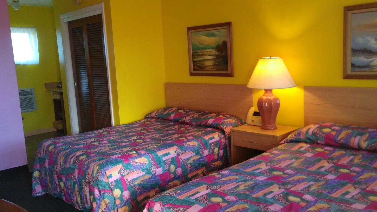 Sea Jay Motel And Marina (Adults Only) St. Pete Beach Dış mekan fotoğraf